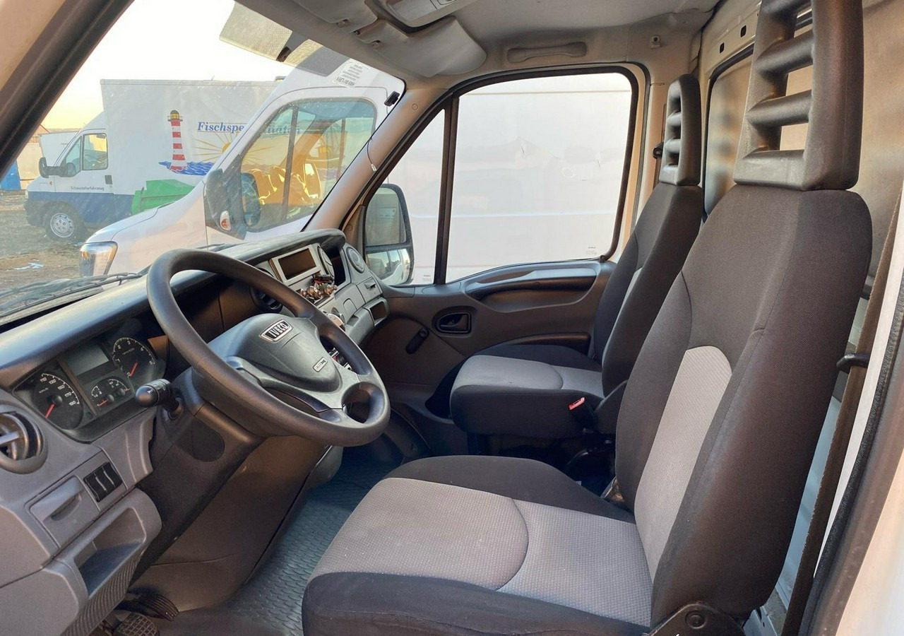 Iveco Inny Iveco Iveco Daily 35-13 chłodnia 10 komorowa Mrożnia do -40C Model 2014 - Hladilno vozilo: slika 5 Iveco Inny Iveco Iveco Daily 35-13 chłodnia 10 komorowa Mrożnia do -40C Model 2014 - Hladilno vozilo: slika 5