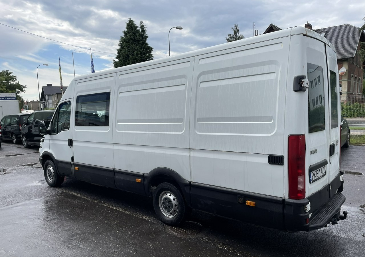 Iveco Iveco Daily 35S14 Maxi Brygadówka dokka doka 7-osobowy - Dostavno vozilo z dvojno kabino: slika 4 Iveco Iveco Daily 35S14 Maxi Brygadówka dokka doka 7-osobowy - Dostavno vozilo z dvojno kabino: slika 4