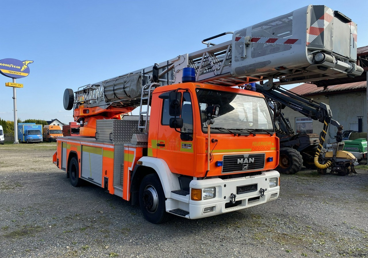 MAN Inny MAN MAN 15,264 Straż pożarna drabina Strażacka zwyżka 30metrów 1999 - Gasilsko vozilo: slika 2 MAN Inny MAN MAN 15,264 Straż pożarna drabina Strażacka zwyżka 30metrów 1999 - Gasilsko vozilo: slika 2