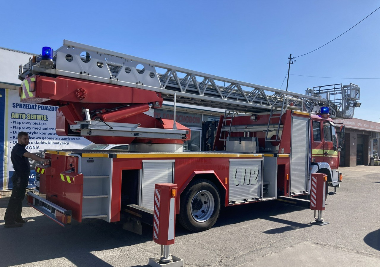 MAN L 2000 MAN 15,280 Straż pożarna drabina Strażacka zwyżka 32m Metz Model 20 - Gasilsko vozilo: slika 5 MAN L 2000 MAN 15,280 Straż pożarna drabina Strażacka zwyżka 32m Metz Model 20 - Gasilsko vozilo: slika 5