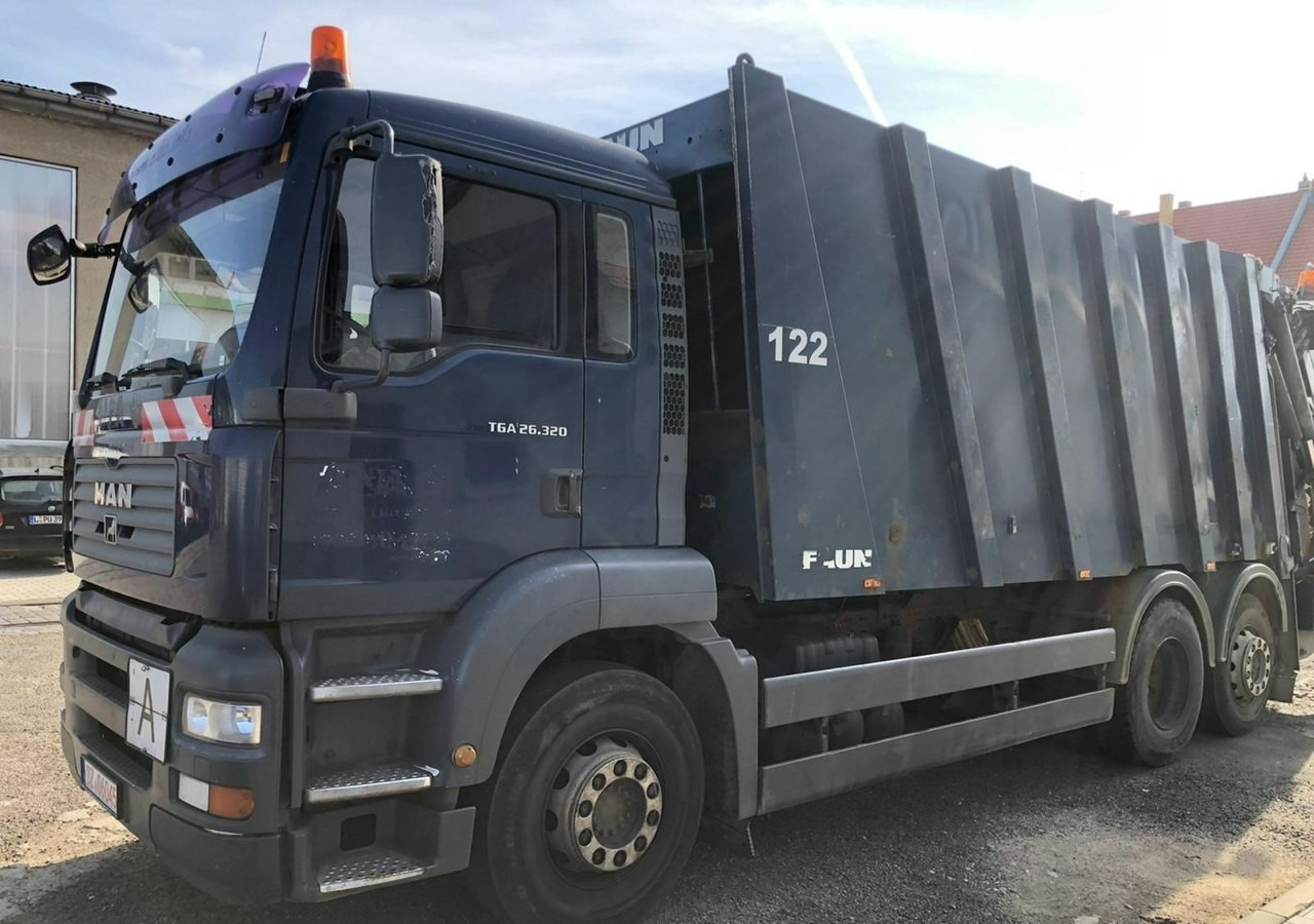 MAN TGA 26.320 Śmieciarka TGA 26.320 Śmieciarka Powerpress 525 FAUN 2008 - Smetarski tovornjak: slika 2 MAN TGA 26.320 Śmieciarka TGA 26.320 Śmieciarka Powerpress 525 FAUN 2008 - Smetarski tovornjak: slika 2