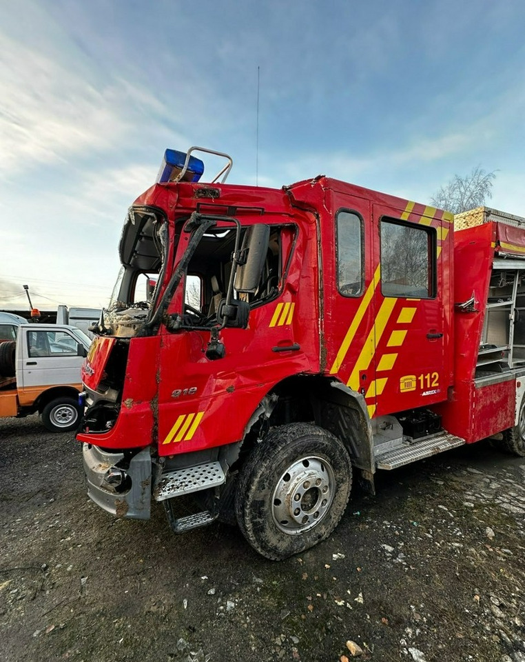 Mercedes-Benz Atego 918 Straż Pożarna 4X4 Wóz strażacki 2006 Atego 918 Straż Pożarna 4X4 Wóz strażacki 2006 - Gasilsko vozilo: slika 4 Mercedes-Benz Atego 918 Straż Pożarna 4X4 Wóz strażacki 2006 Atego 918 Straż Pożarna 4X4 Wóz strażacki 2006 - Gasilsko vozilo: slika 4