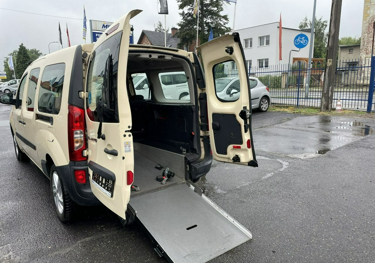 Mercedes-Benz Citan Citan Tourer Mercedes Citan 6-osob przewozu Niepełnosprawnych inwalida - Karavan: slika 1 Mercedes-Benz Citan Citan Tourer Mercedes Citan 6-osob przewozu Niepełnosprawnych inwalida - Karavan: slika 1