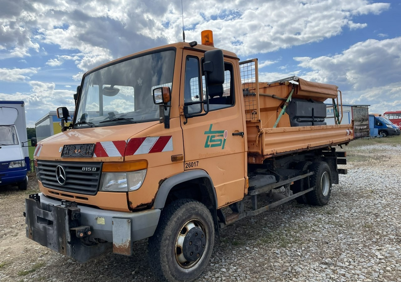 Mercedes-Benz Inny Mercedes-Benz Mercedes Vario 815 Wywrotka 4X4 2004 - Vozilo za zimsko službo: slika 1 Mercedes-Benz Inny Mercedes-Benz Mercedes Vario 815 Wywrotka 4X4 2004 - Vozilo za zimsko službo: slika 1