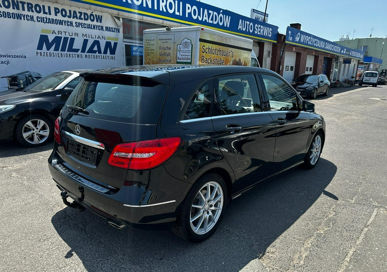 Mercedes-Benz Klasa B W246 Mercedes B-Klasa 1.6-122KM Bogate wyposażenie 127tkm 2013r - Avtomobil: slika 2 Mercedes-Benz Klasa B W246 Mercedes B-Klasa 1.6-122KM Bogate wyposażenie 127tkm 2013r - Avtomobil: slika 2