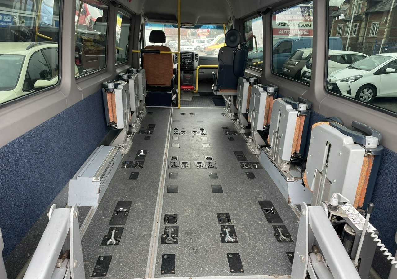 Mercedes-Benz Sprinter 906 Sprinter Maxi przewozu niepełnosprawnych Rampa inwalida Flex 3-wózki - Avtomobil: slika 4 Mercedes-Benz Sprinter 906 Sprinter Maxi przewozu niepełnosprawnych Rampa inwalida Flex 3-wózki - Avtomobil: slika 4
