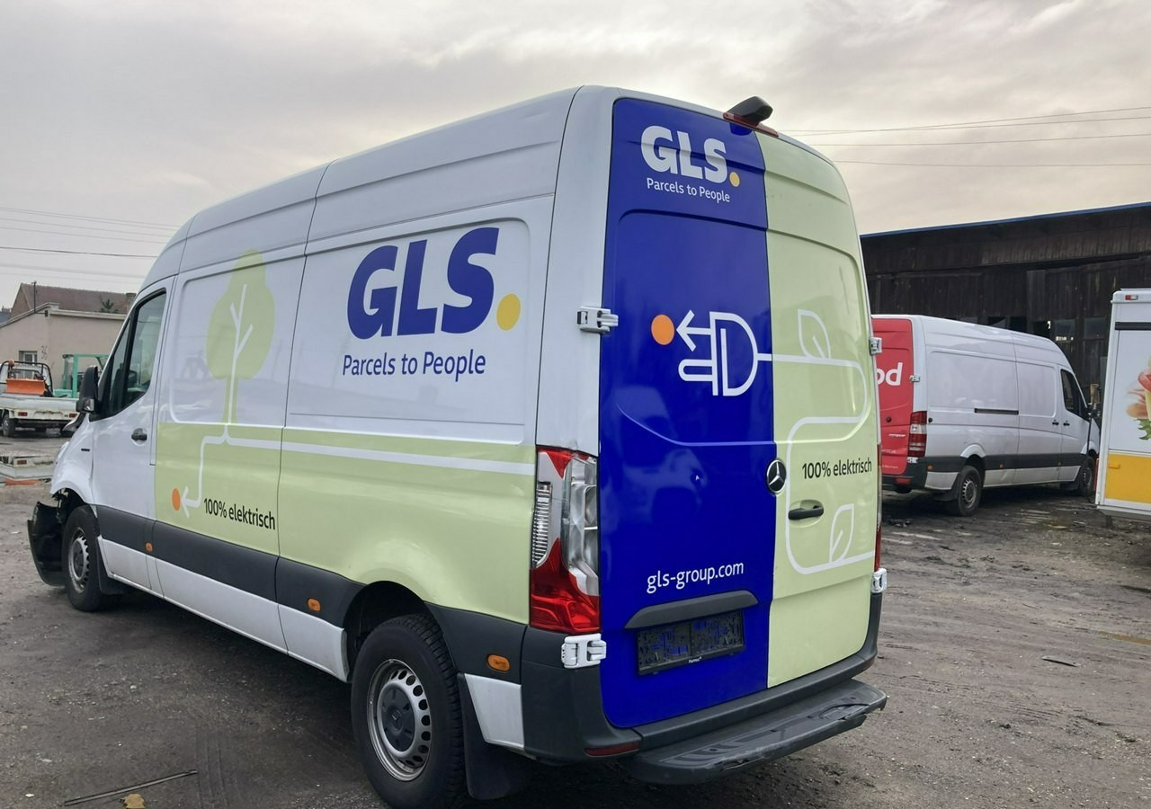 Mercedes-Benz Sprinter Mercedes Sprinter Elektryk Model 2023 - Furgon, Električno dostavno vozilo: slika 3 Mercedes-Benz Sprinter Mercedes Sprinter Elektryk Model 2023 - Furgon, Električno dostavno vozilo: slika 3