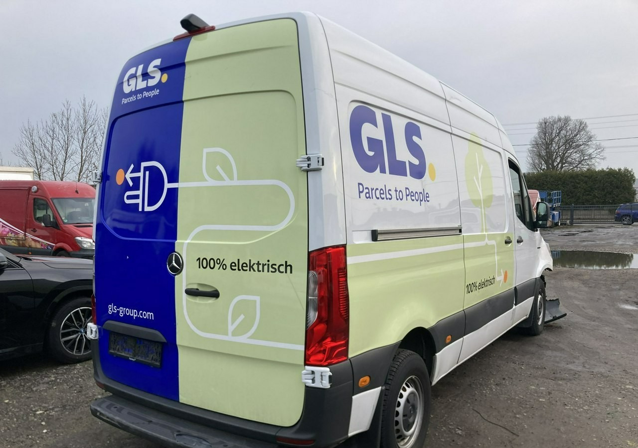 Mercedes-Benz Sprinter Mercedes Sprinter Elektryk Model 2023 - Furgon, Električno dostavno vozilo: slika 4 Mercedes-Benz Sprinter Mercedes Sprinter Elektryk Model 2023 - Furgon, Električno dostavno vozilo: slika 4