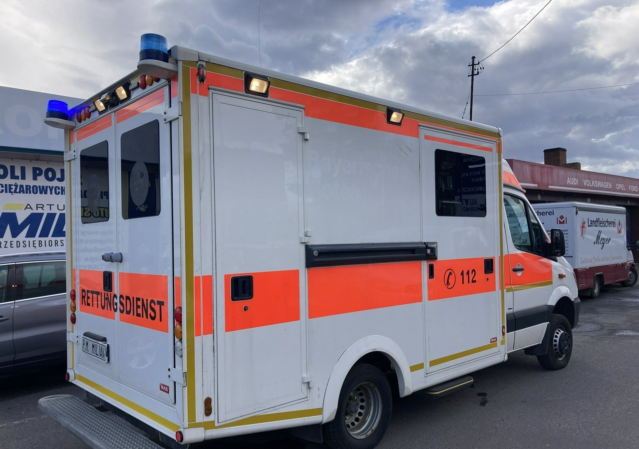 Mercedes-Benz Sprinter Sprinter 519 Karetka 4X4 Ambulans MODEL 2017 - Reševalno vozilo: slika 5 Mercedes-Benz Sprinter Sprinter 519 Karetka 4X4 Ambulans MODEL 2017 - Reševalno vozilo: slika 5