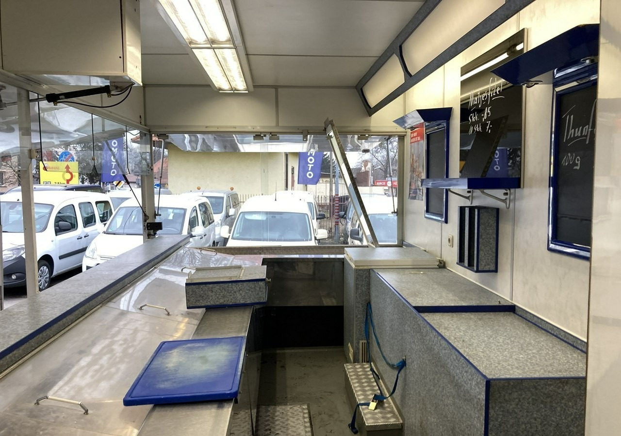 Mercedes-Benz Sprinter Sprinter Autosklep Gastronomiczny wędli Ryb Food Truck Foodtruck skl - Tovornjak s hrano: slika 4 Mercedes-Benz Sprinter Sprinter Autosklep Gastronomiczny wędli Ryb Food Truck Foodtruck skl - Tovornjak s hrano: slika 4