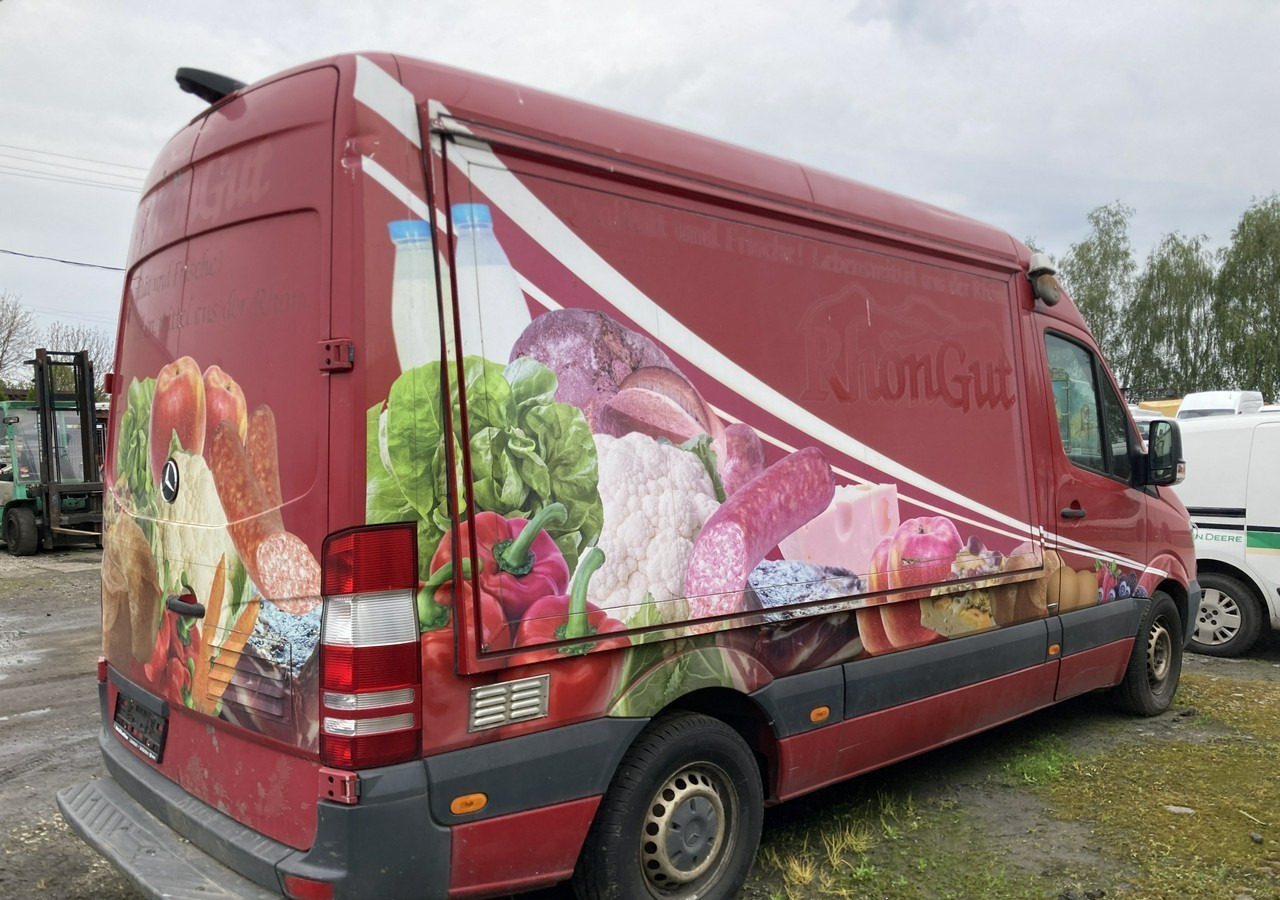 Mercedes-Benz Sprinter Sprinter Autosklep sklep bar Gastronomiczny Food Truck Foodtruck 201 - Tovornjak s hrano: slika 4 Mercedes-Benz Sprinter Sprinter Autosklep sklep bar Gastronomiczny Food Truck Foodtruck 201 - Tovornjak s hrano: slika 4