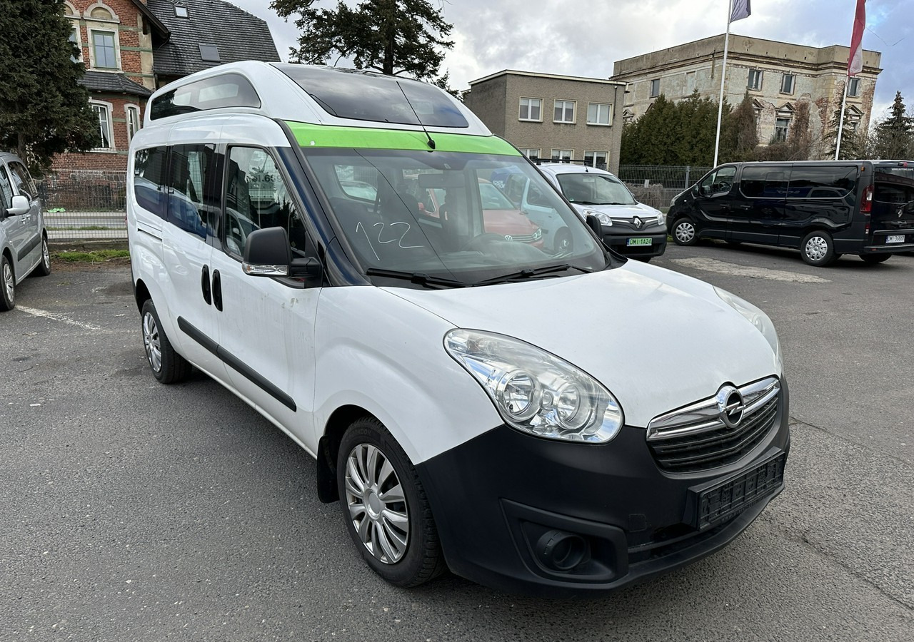 Opel Combo III 2.0CDTI Maxi Panorama Klima Kamera Webasto 2016 - Avtomobil: slika 2 Opel Combo III 2.0CDTI Maxi Panorama Klima Kamera Webasto 2016 - Avtomobil: slika 2