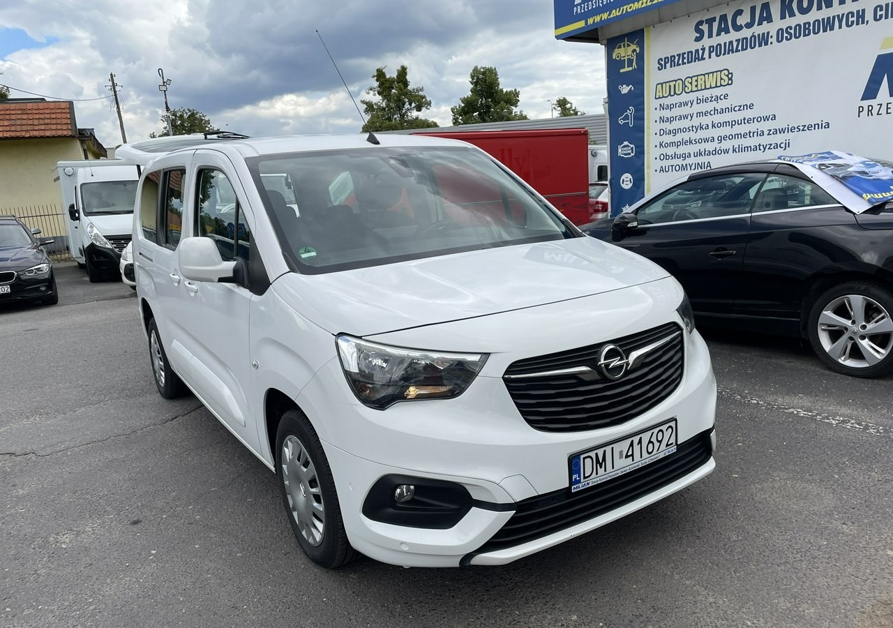 Opel Combo IV Combo Life Combo Life Maxi Niepełnosprawnych inwalida rampa PFRON Model - Avtomobil: slika 2 Opel Combo IV Combo Life Combo Life Maxi Niepełnosprawnych inwalida rampa PFRON Model - Avtomobil: slika 2