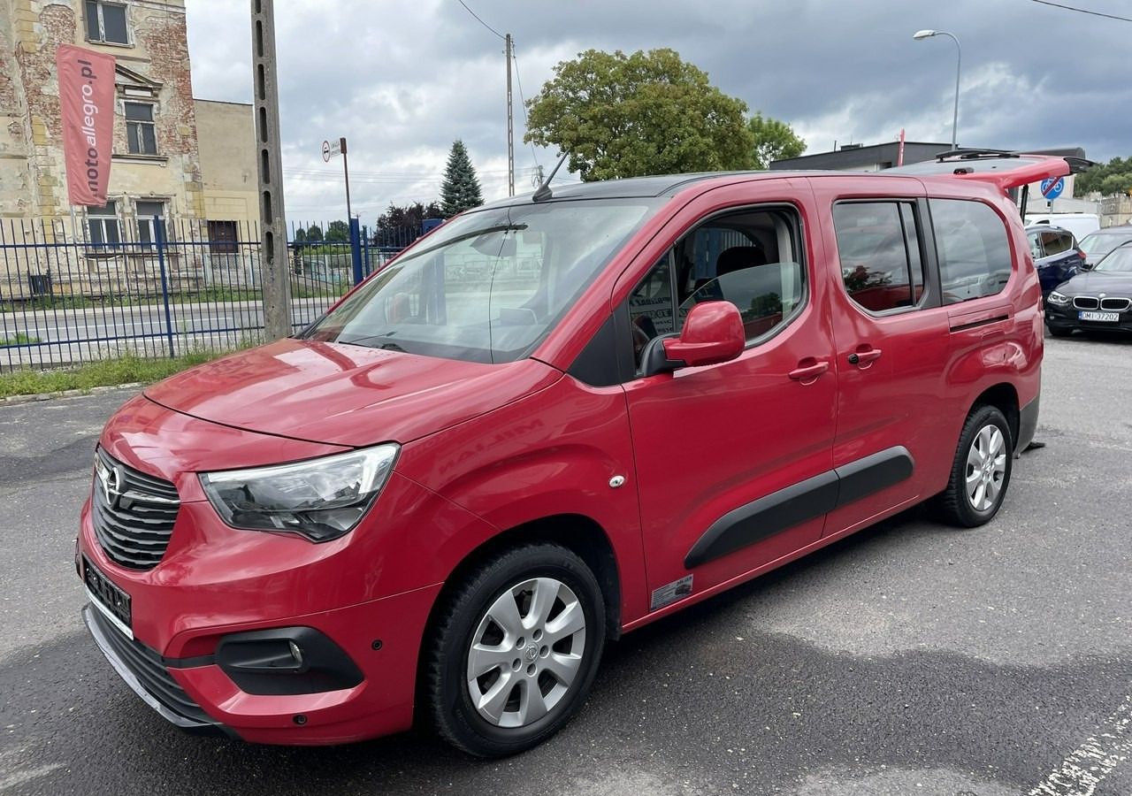 Opel Combo IV Combo Life Combo Life Maxi Niepełnosprawnych inwalida rampa PFRON Model - Avtomobil: slika 2 Opel Combo IV Combo Life Combo Life Maxi Niepełnosprawnych inwalida rampa PFRON Model - Avtomobil: slika 2