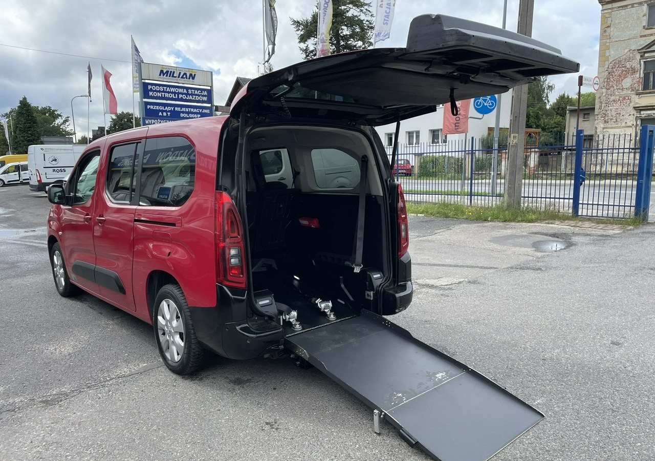 Opel Combo IV Combo Life Combo Life Maxi Niepełnosprawnych inwalida rampa PFRON Model - Avtomobil: slika 1 Opel Combo IV Combo Life Combo Life Maxi Niepełnosprawnych inwalida rampa PFRON Model - Avtomobil: slika 1