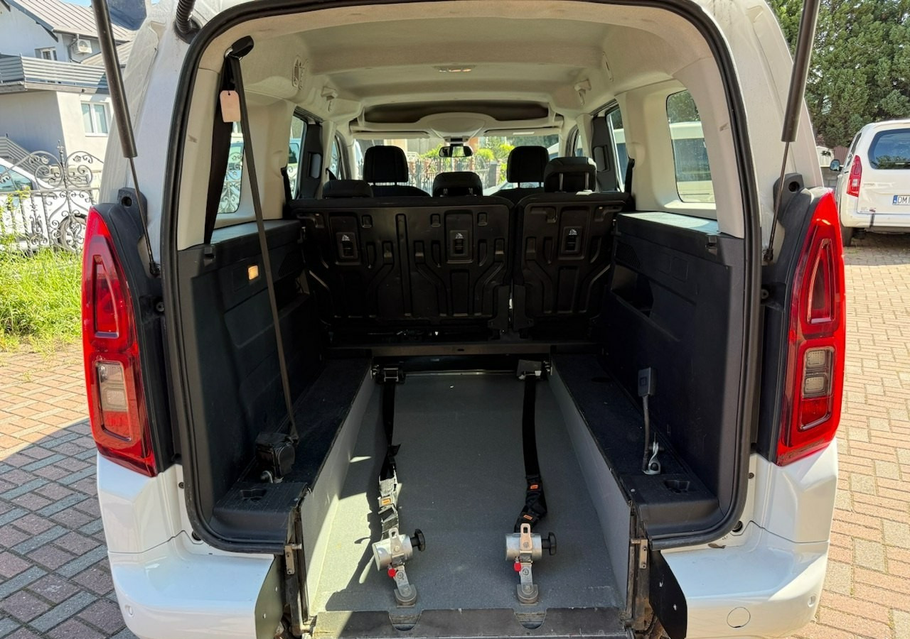 Opel Combo IV Combo Life Combo Life Maxi Niepełnosprawnych inwalida rampa PFRON Model - Avtomobil: slika 2 Opel Combo IV Combo Life Combo Life Maxi Niepełnosprawnych inwalida rampa PFRON Model - Avtomobil: slika 2