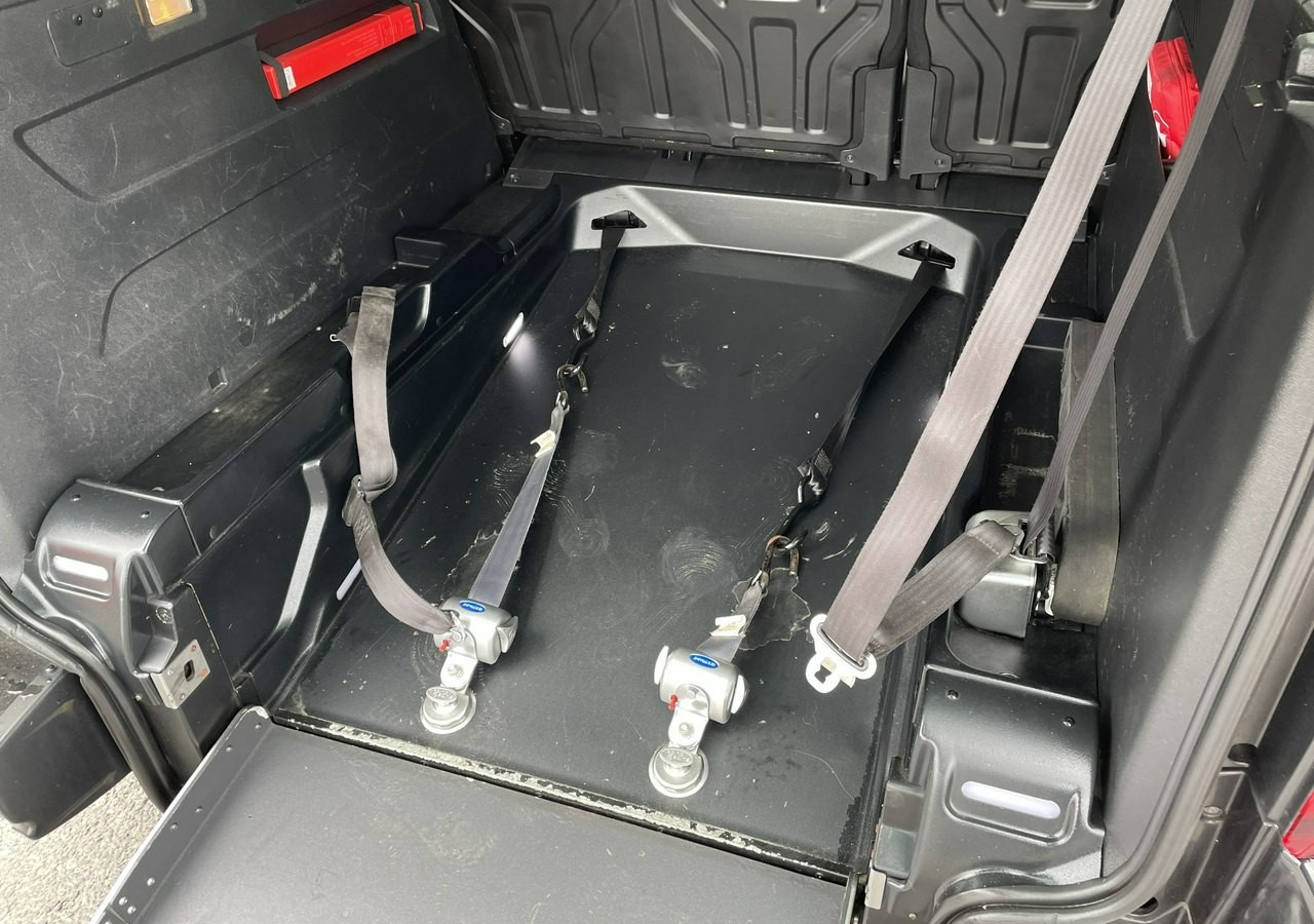 Opel Combo IV Combo Life Combo Life Maxi Niepełnosprawnych inwalida rampa PFRON Model - Avtomobil: slika 4 Opel Combo IV Combo Life Combo Life Maxi Niepełnosprawnych inwalida rampa PFRON Model - Avtomobil: slika 4