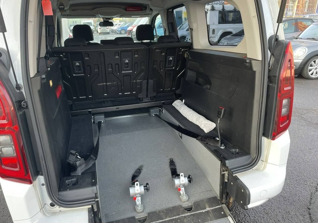 Opel Combo IV Combo Life Combo Life Maxi Niepełnosprawnych inwalida rampa PFRON Model - Karavan: slika 1 Opel Combo IV Combo Life Combo Life Maxi Niepełnosprawnych inwalida rampa PFRON Model - Karavan: slika 1