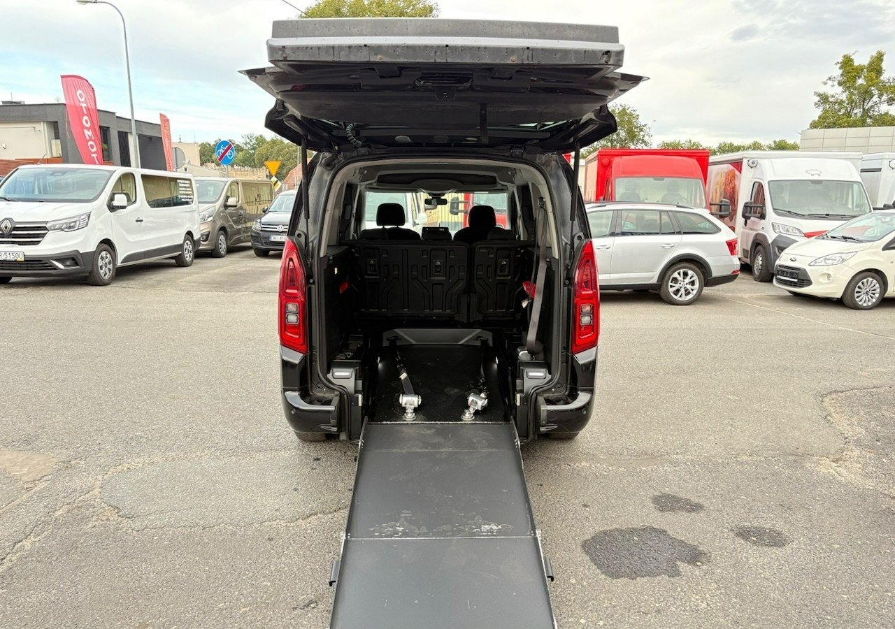Opel Combo IV Combo Life Combo Life Maxi dla Niepełnosprawnych inwalida rampa PFRON - Karavan: slika 3 Opel Combo IV Combo Life Combo Life Maxi dla Niepełnosprawnych inwalida rampa PFRON - Karavan: slika 3