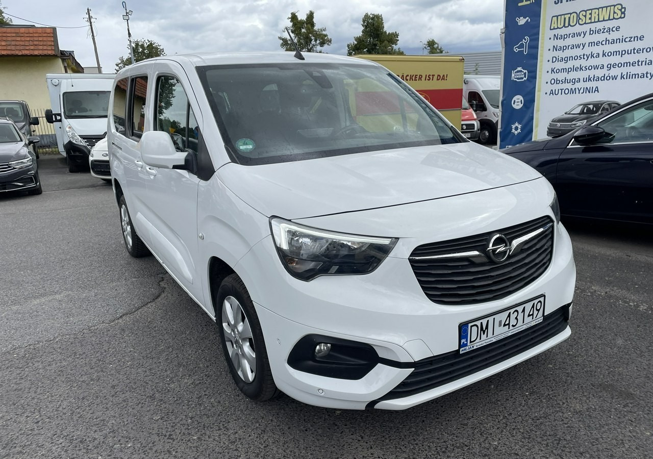 Opel Combo IV Combo Life Opel ComboLife Niepełnosprawnych inwalida rampa Bogate wy - Karavan: slika 4 Opel Combo IV Combo Life Opel ComboLife Niepełnosprawnych inwalida rampa Bogate wy - Karavan: slika 4