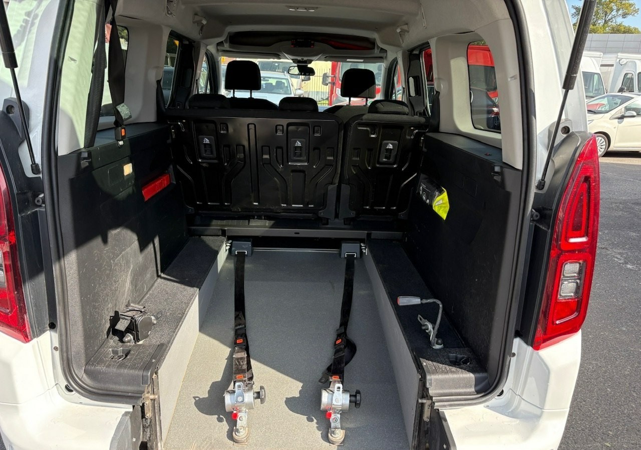 Opel Combo IV Combo Life Opel ComboLife Niepełnosprawnych inwalida rampa Bogate wy - Karavan: slika 5 Opel Combo IV Combo Life Opel ComboLife Niepełnosprawnych inwalida rampa Bogate wy - Karavan: slika 5