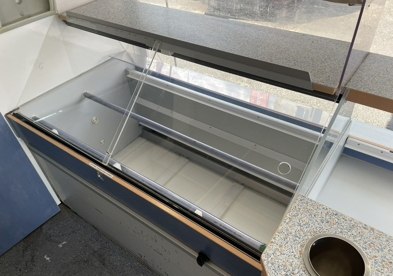 Opel Vivaro Autosklep pieczywa Sklep bar Gastronomiczny Food Truck Foodtruck 200 - Tovornjak s hrano: slika 5 Opel Vivaro Autosklep pieczywa Sklep bar Gastronomiczny Food Truck Foodtruck 200 - Tovornjak s hrano: slika 5