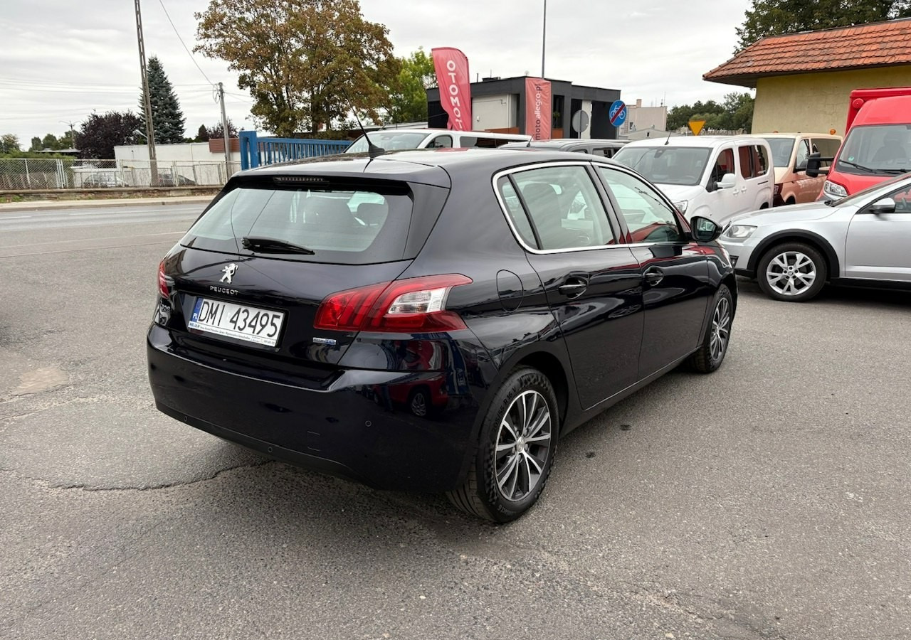 Peugeot 308 II Peugeot 308 HB 1.6HDI 85tkm FullLed Navi Klima 2016 - Kombilimuzina: slika 4 Peugeot 308 II Peugeot 308 HB 1.6HDI 85tkm FullLed Navi Klima 2016 - Kombilimuzina: slika 4