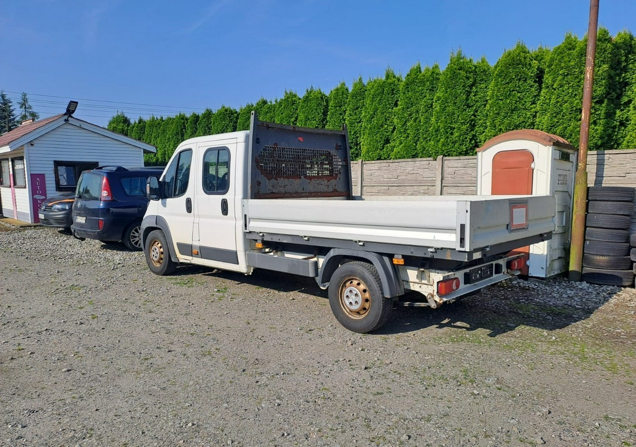 Peugeot Boxer Peugeot Boxer 2.0-130KM klima dokka Brygadówka doka 122tkm 2017 - Dostavno vozilo s kesonom: slika 4 Peugeot Boxer Peugeot Boxer 2.0-130KM klima dokka Brygadówka doka 122tkm 2017 - Dostavno vozilo s kesonom: slika 4