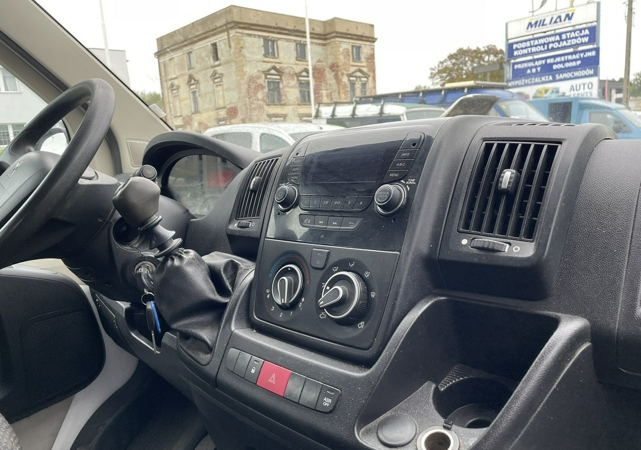 Peugeot Boxer Peugeot Boxer 2.0-130KM klima dokka Brygadówka doka 122tkm 2018 - Dostavno vozilo s kesonom, Dostavno vozilo z dvojno kabino: slika 5 Peugeot Boxer Peugeot Boxer 2.0-130KM klima dokka Brygadówka doka 122tkm 2018 - Dostavno vozilo s kesonom, Dostavno vozilo z dvojno kabino: slika 5