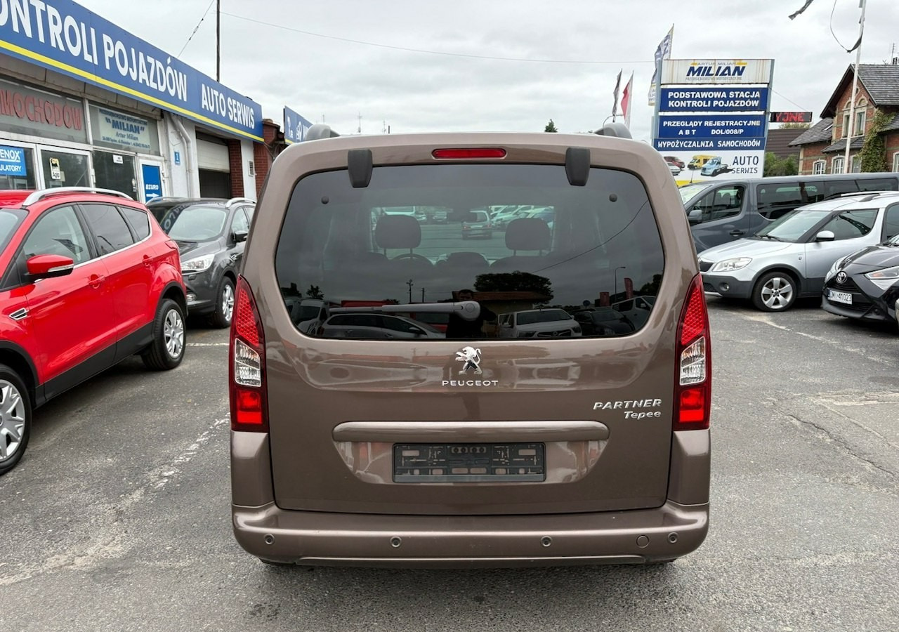 Peugeot Partner II Peugeot Partner Tepee 100 Family Model 2013 - Karavan: slika 4 Peugeot Partner II Peugeot Partner Tepee 100 Family Model 2013 - Karavan: slika 4