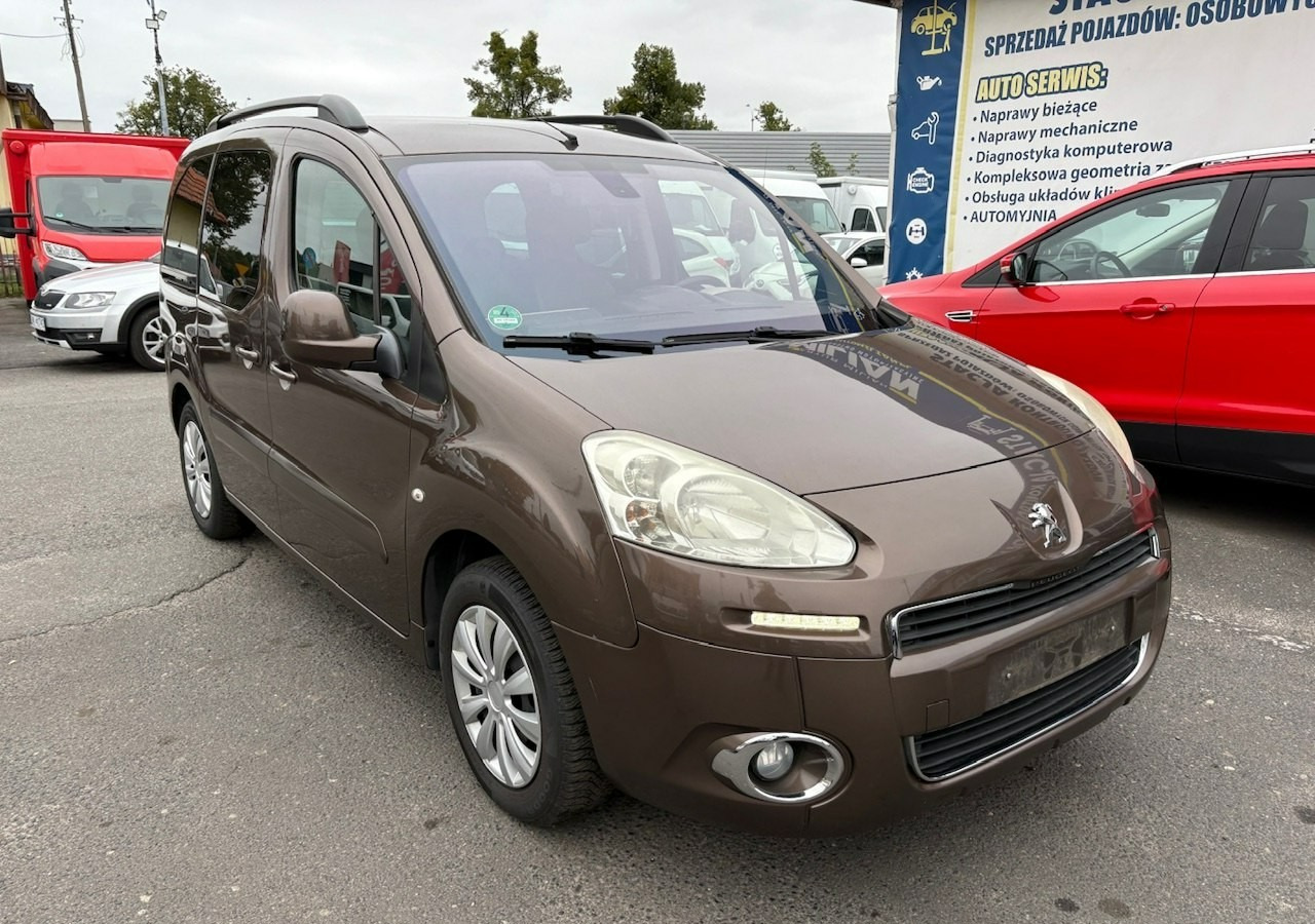 Peugeot Partner II Peugeot Partner Tepee 100 Family Model 2013 - Karavan: slika 1 Peugeot Partner II Peugeot Partner Tepee 100 Family Model 2013 - Karavan: slika 1