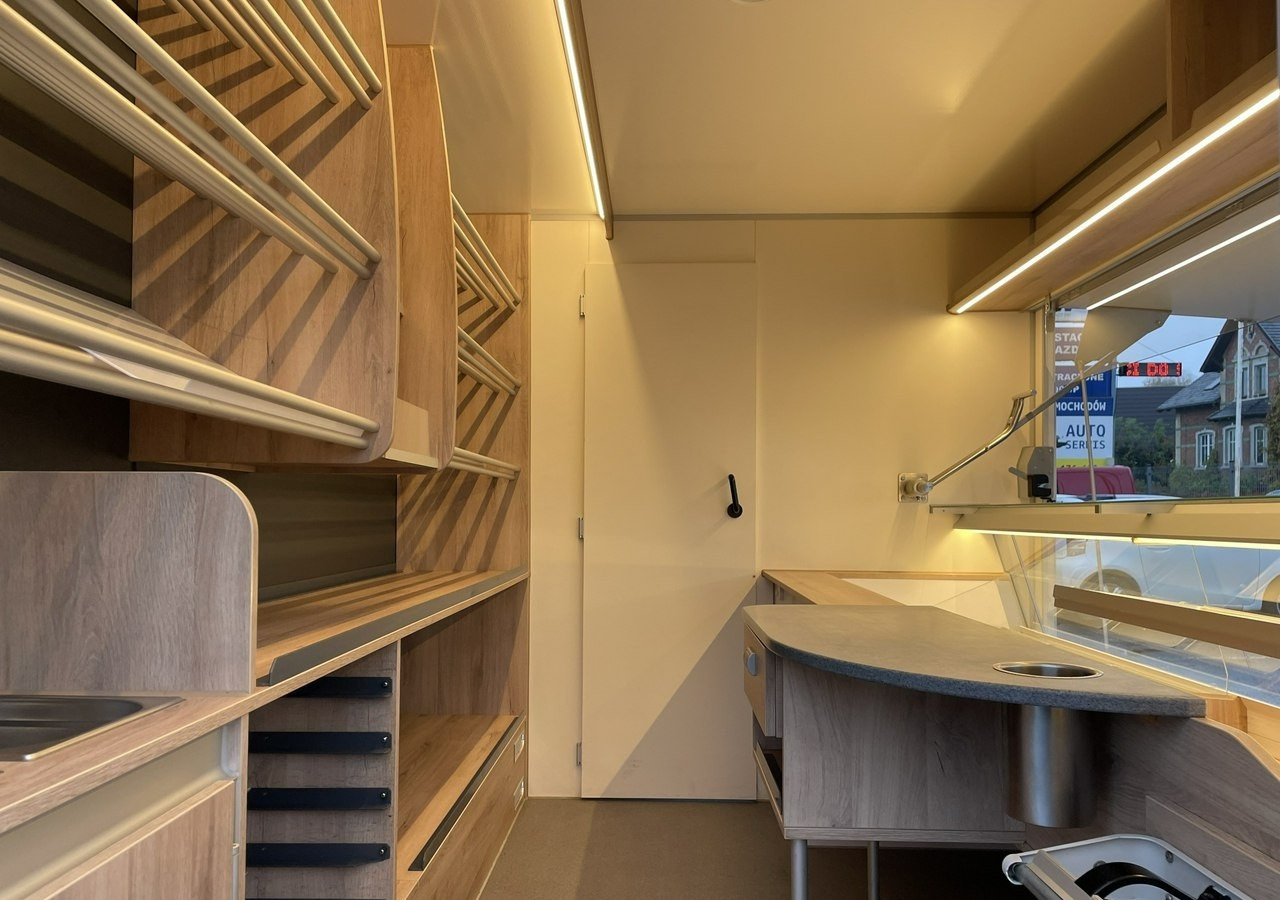 Renault Master Autosklep piec Sklep Gastronomiczny Food Truck Foodtruck bar Borco20 - Tovornjak s hrano: slika 3 Renault Master Autosklep piec Sklep Gastronomiczny Food Truck Foodtruck bar Borco20 - Tovornjak s hrano: slika 3
