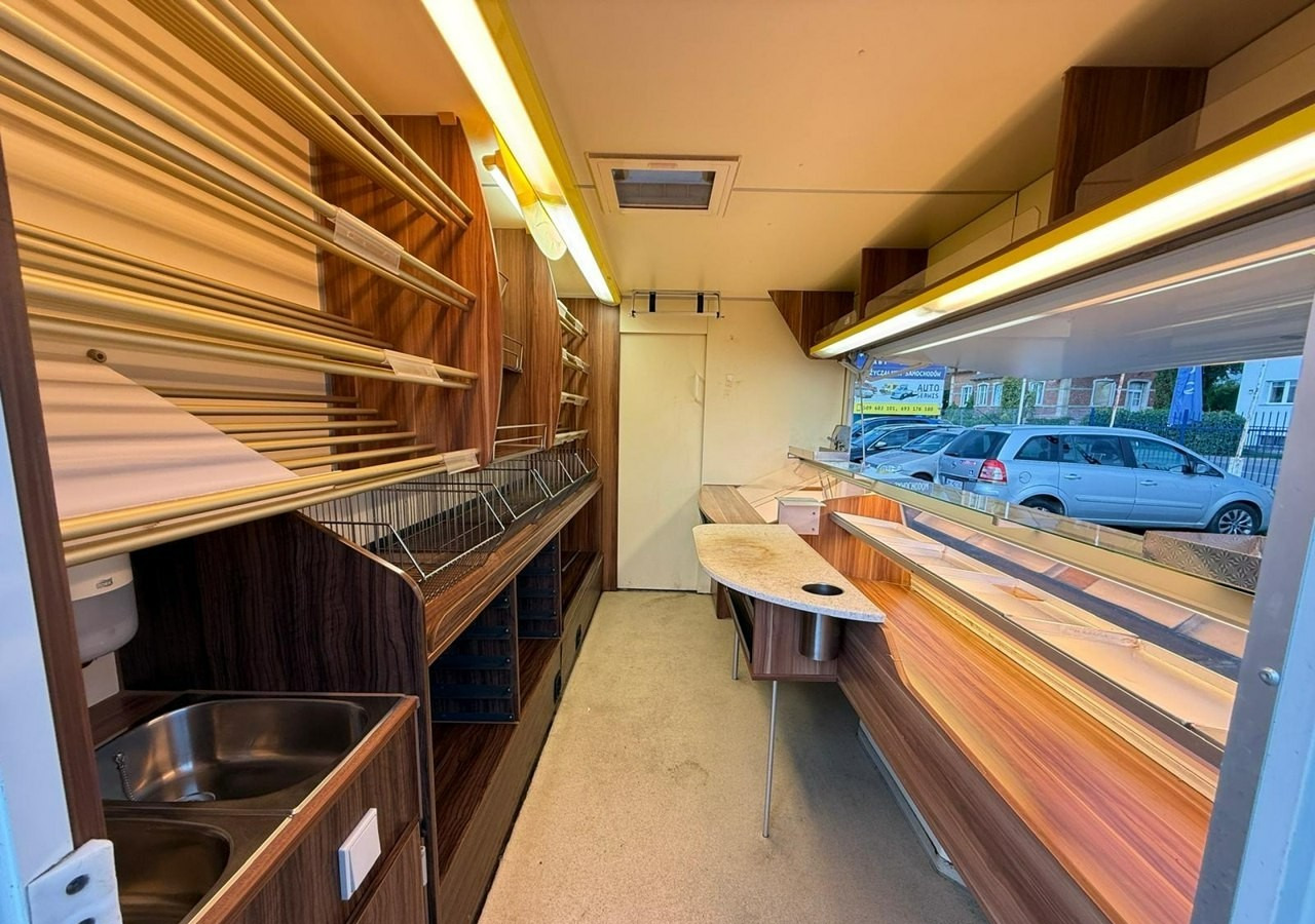 Renault Master Autosklep pieczyw Sklep Gastronomiczny Food Truck Foodtruck BORCO 20 - Tovornjak s hrano: slika 3 Renault Master Autosklep pieczyw Sklep Gastronomiczny Food Truck Foodtruck BORCO 20 - Tovornjak s hrano: slika 3