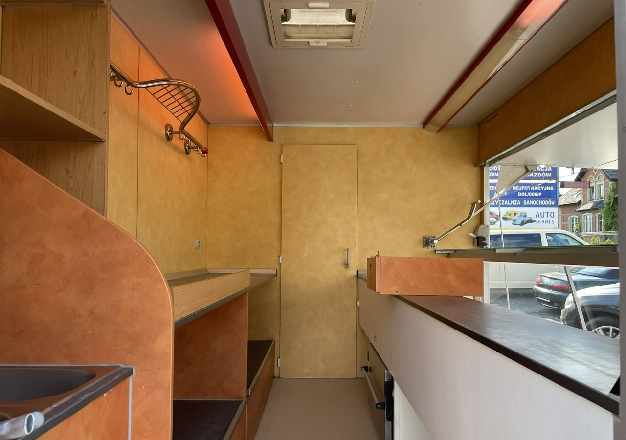 Renault Master Autosklep wędlin Gastronomiczna food truck foodtruck sklep Borco 201 - Tovornjak s hrano: slika 2 Renault Master Autosklep wędlin Gastronomiczna food truck foodtruck sklep Borco 201 - Tovornjak s hrano: slika 2