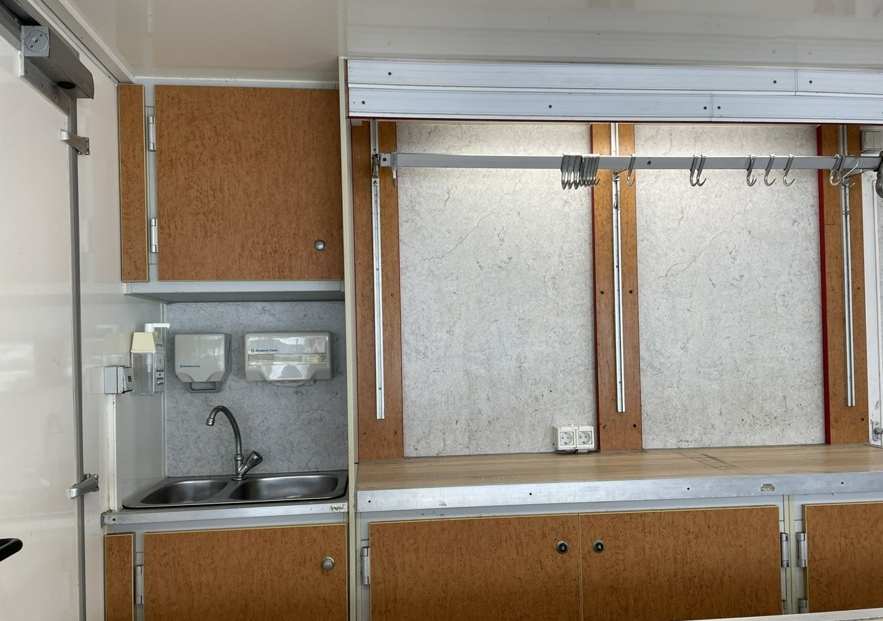 Renault Master Master Autosklep wędlin Gastronomiczna food truck foodtruck sklep 20 lizing Renault Master Master Autosklep wędlin Gastronomiczna food truck foodtruck sklep 20: slika 9