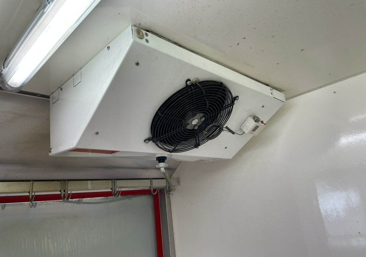 Renault Master Master Autosklep wędlin Gastronomiczna food truck foodtruck sklep 20 lizing Renault Master Master Autosklep wędlin Gastronomiczna food truck foodtruck sklep 20: slika 12