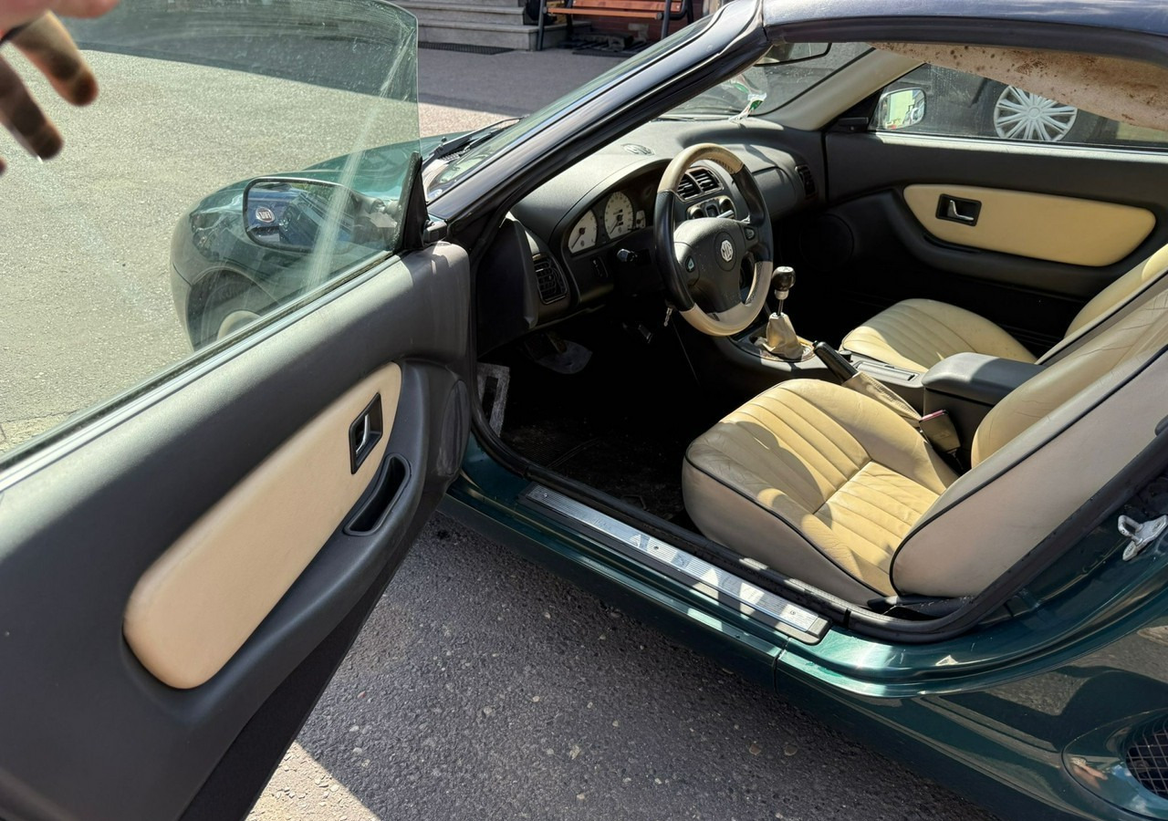 Rover Inny Rover Rover MG 1.8 - 120KM Cabrio - Avtomobil: slika 4 Rover Inny Rover Rover MG 1.8 - 120KM Cabrio - Avtomobil: slika 4