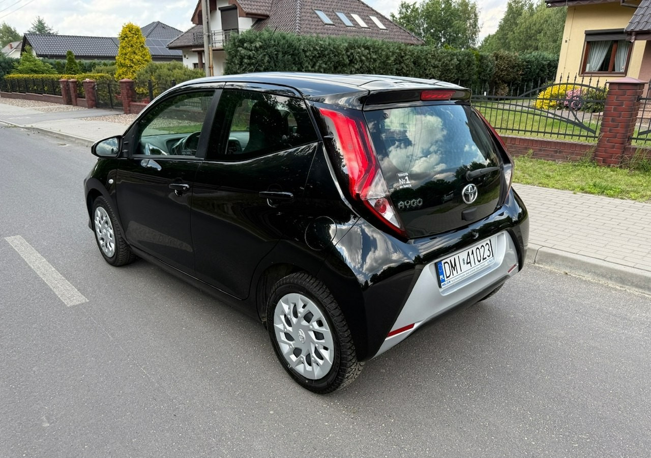 Toyota Aygo II Toyota Aygo 1.0-16V Klima Salon PL 24651km Model 2021 - Kombilimuzina: slika 3 Toyota Aygo II Toyota Aygo 1.0-16V Klima Salon PL 24651km Model 2021 - Kombilimuzina: slika 3