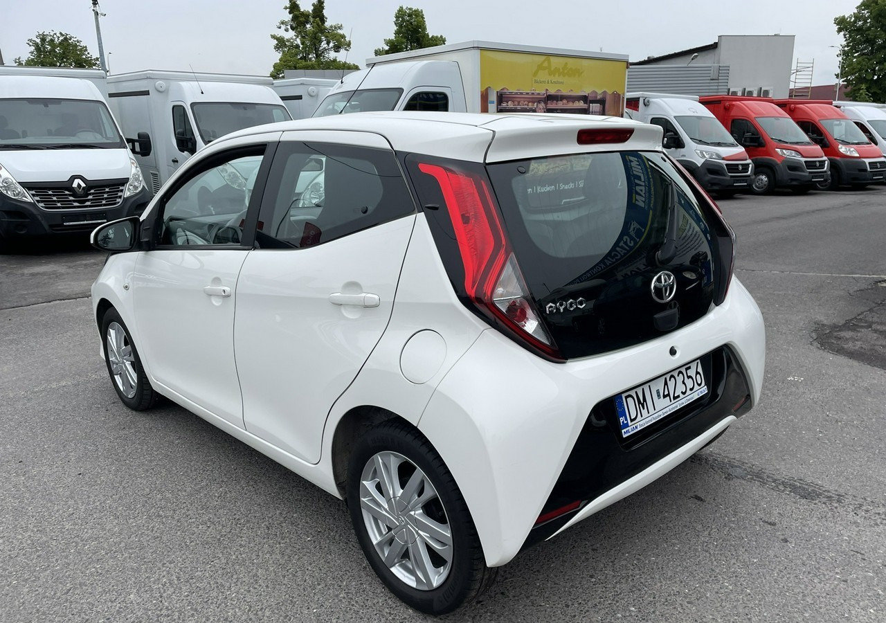 Toyota Aygo II Toyota Aygo 1.0 VVT-i JBL Edition bezyna+LPG Salon PL 2020 - Kombilimuzina: slika 2 Toyota Aygo II Toyota Aygo 1.0 VVT-i JBL Edition bezyna+LPG Salon PL 2020 - Kombilimuzina: slika 2