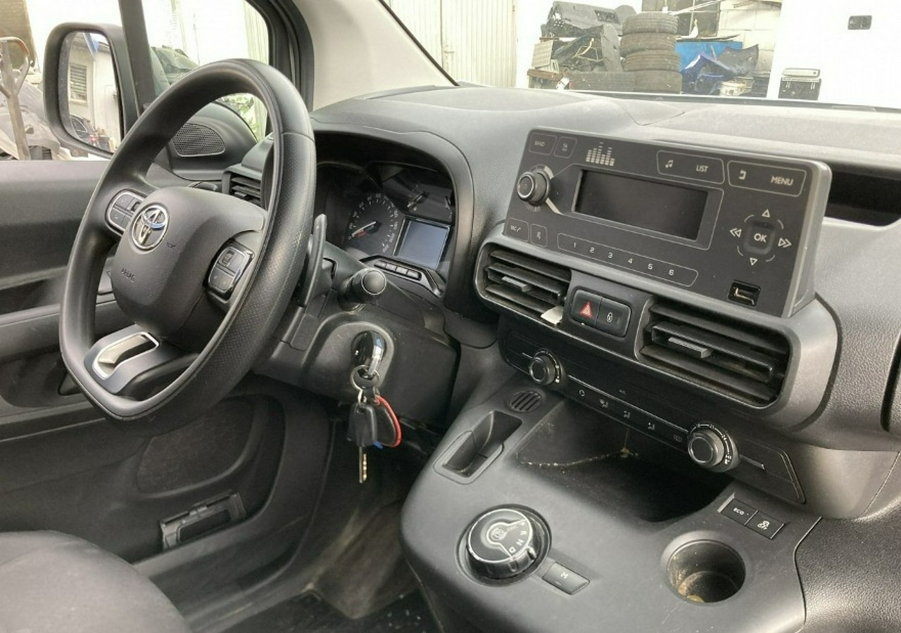 Toyota Inny Toyota Toyota Proace City Maxi - 5 osob Automat Klima Salon PL Model 2021 - Furgon: slika 2 Toyota Inny Toyota Toyota Proace City Maxi - 5 osob Automat Klima Salon PL Model 2021 - Furgon: slika 2