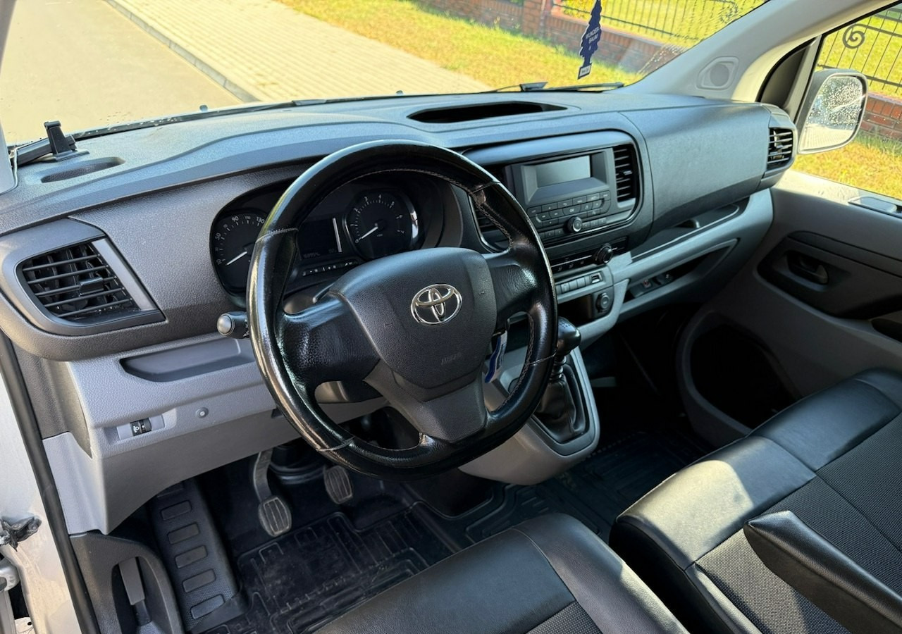 Toyota Proace Toyota ProAce 2.0-122KM Max -Long Klima 2x boczne drzwi Salon PL - Furgon: slika 3 Toyota Proace Toyota ProAce 2.0-122KM Max -Long Klima 2x boczne drzwi Salon PL - Furgon: slika 3