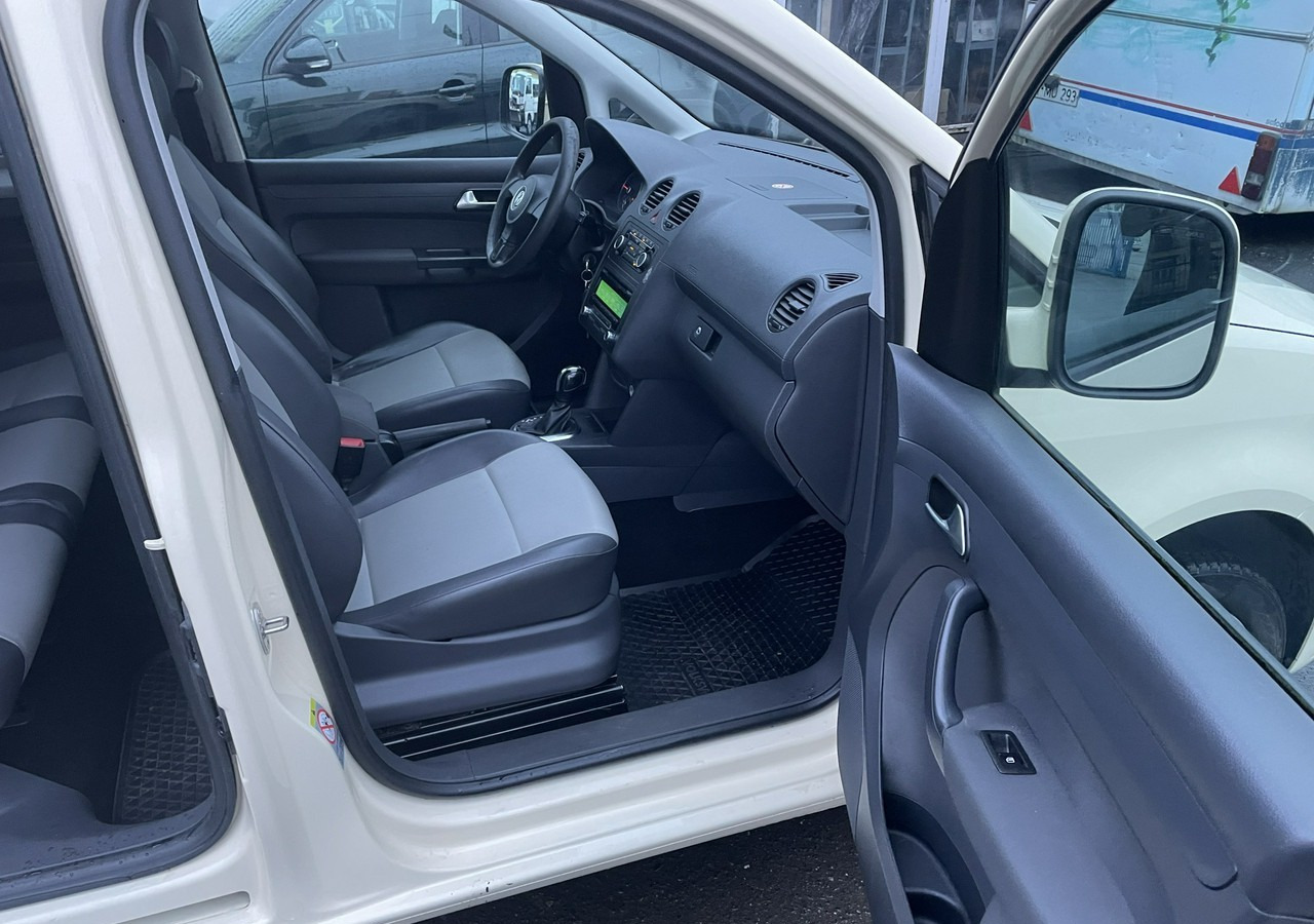 Volkswagen Caddy III Caddy 1.6 TDI dla Niepełnosprawnych inwalida rampa 2015 - Avtomobil: slika 4 Volkswagen Caddy III Caddy 1.6 TDI dla Niepełnosprawnych inwalida rampa 2015 - Avtomobil: slika 4