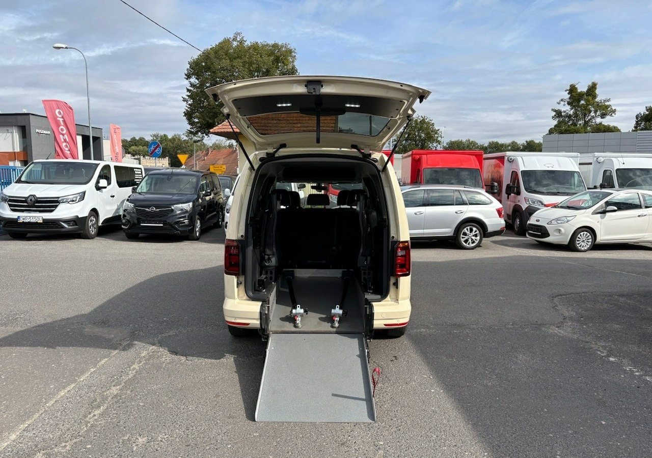 Volkswagen Caddy III Caddy 2.0-150 Niepełnosprawnych inwalida rampa Bogate wyposażeniePFR - Karavan: slika 3 Volkswagen Caddy III Caddy 2.0-150 Niepełnosprawnych inwalida rampa Bogate wyposażeniePFR - Karavan: slika 3
