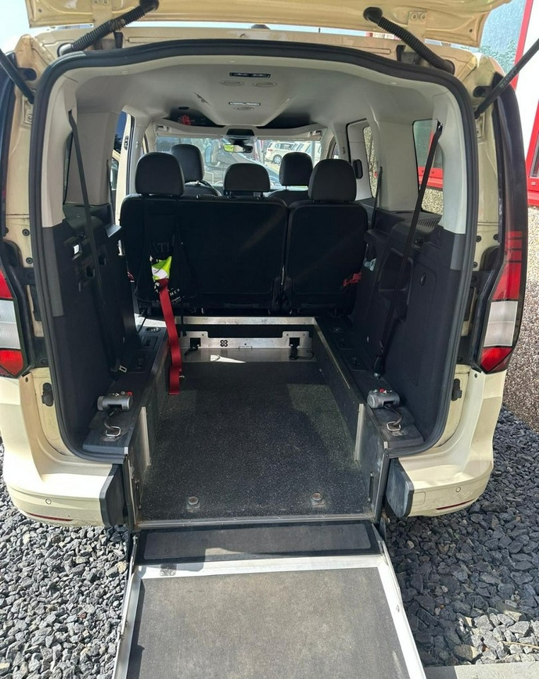 Volkswagen Caddy III Caddy 2.0TDI dla Niepełnosprawnych inwalida rampa Model 2023 PFRON - Karavan: slika 3 Volkswagen Caddy III Caddy 2.0TDI dla Niepełnosprawnych inwalida rampa Model 2023 PFRON - Karavan: slika 3