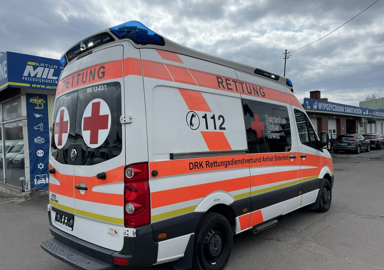 Volkswagen Crafter Crafter 2.0-163KM Karetka Ambulans Wyposażony Model 2016 - Reševalno vozilo: slika 5 Volkswagen Crafter Crafter 2.0-163KM Karetka Ambulans Wyposażony Model 2016 - Reševalno vozilo: slika 5