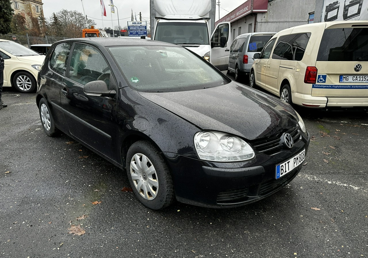Volkswagen Golf V Golf V 1,4-80KM Klima 2007 - Kombilimuzina: slika 3 Volkswagen Golf V Golf V 1,4-80KM Klima 2007 - Kombilimuzina: slika 3