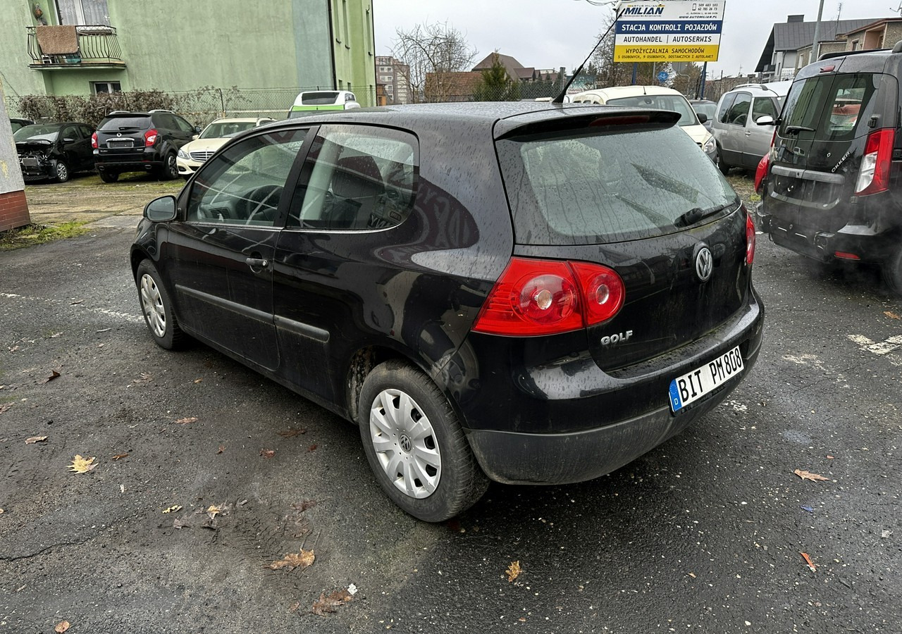 Volkswagen Golf V Golf V 1,4-80KM Klima 2007 - Kombilimuzina: slika 5 Volkswagen Golf V Golf V 1,4-80KM Klima 2007 - Kombilimuzina: slika 5