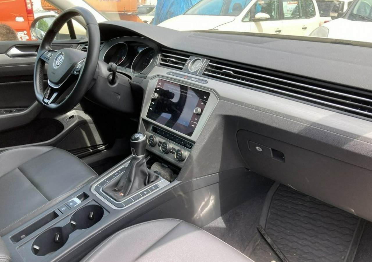 Volkswagen Passat B8 Passat B8 2.0-150KM 2018 - Avtomobil: slika 3 Volkswagen Passat B8 Passat B8 2.0-150KM 2018 - Avtomobil: slika 3