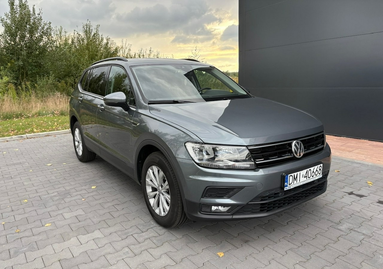 Volkswagen Tiguan II 1,4TSI 150KM 65tyśkm 7osobowy Comfort Tempomat ACC Klima Alu 2018 - SUV: slika 2 Volkswagen Tiguan II 1,4TSI 150KM 65tyśkm 7osobowy Comfort Tempomat ACC Klima Alu 2018 - SUV: slika 2