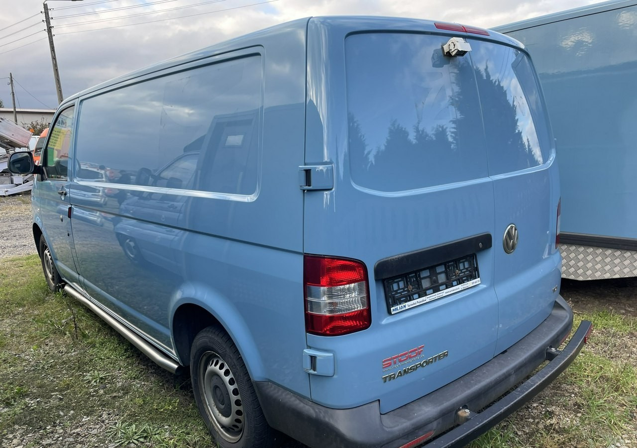 Volkswagen Transporter Trasporter T5 Bankowóz kuloodporny opancerzony 2015 - Zbirateljsko vozilo: slika 4 Volkswagen Transporter Trasporter T5 Bankowóz kuloodporny opancerzony 2015 - Zbirateljsko vozilo: slika 4